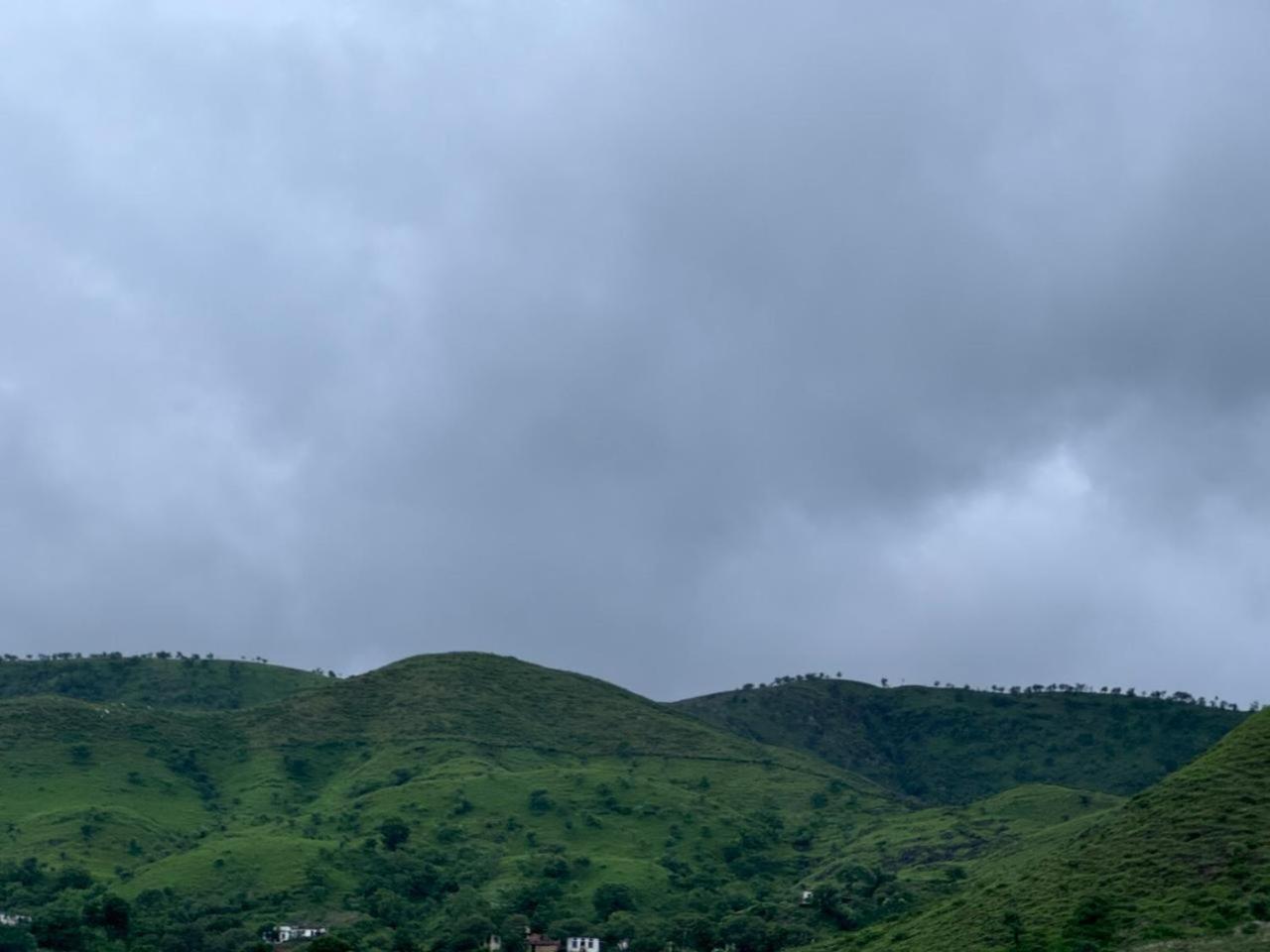 Jag Aravali Resort Udaipur By Naina Staycation - Best For Corporate Events - Family Parties - Mice Esterno foto